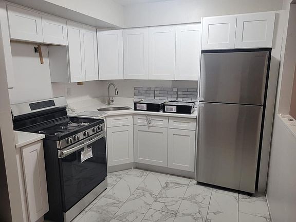 4th image of 713 E 213th St #2