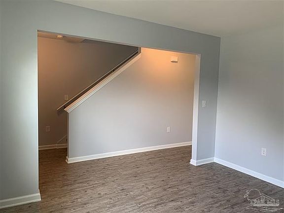 5th image of 2127 Waltham St