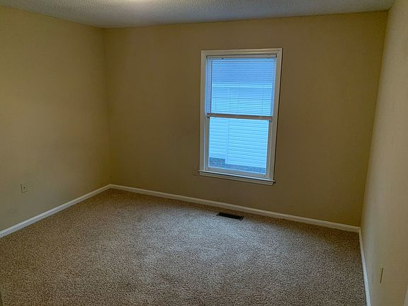 4th image of 230 Lanier Dr #251