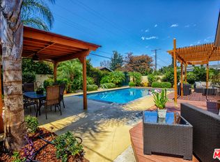 7237 Lasaine Ave, Van Nuys, CA 91406