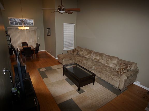 5th image of 1114 Oxford Ct #58