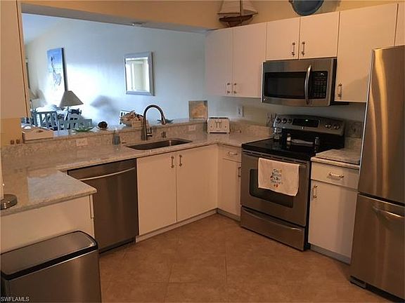 4th image of 925 New Waterford Dr APT 201