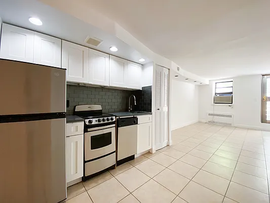 Rented by MAPT Residential LLC | media 1