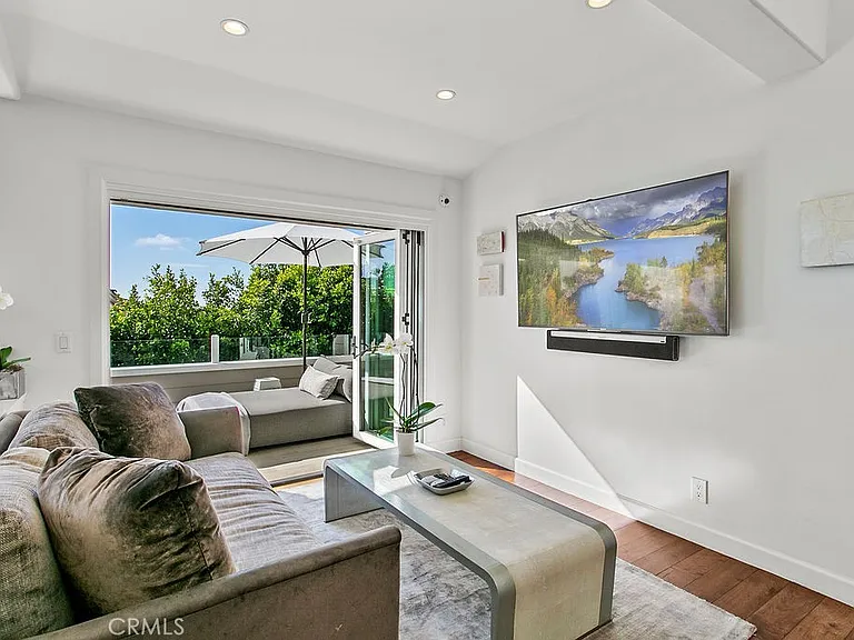 1010 Emerald Bay — Photo 56