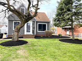 32913 Lake Shore Blvd, Willowick, OH 44095