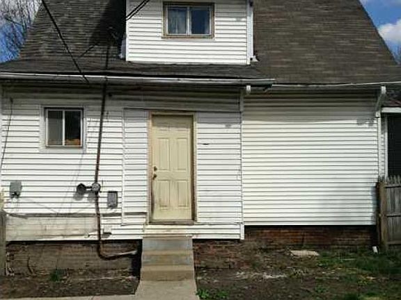 5th image of 606 N Denny St