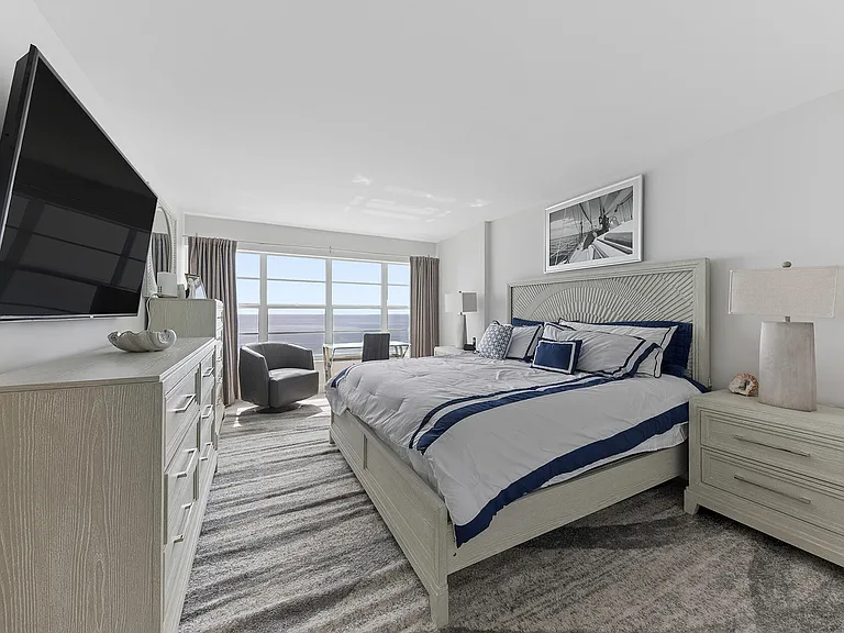 1021 Hillsboro Mile Bch #1008 — Photo 14