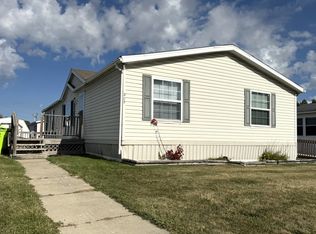 305 Bud Ln, Northville, MI 48167