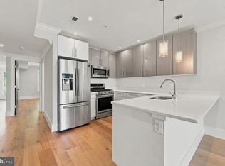530 Irving St NW #2, Washington, DC 20010