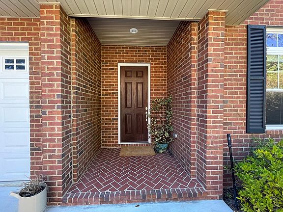 Front entrance (unit is unfurnished)