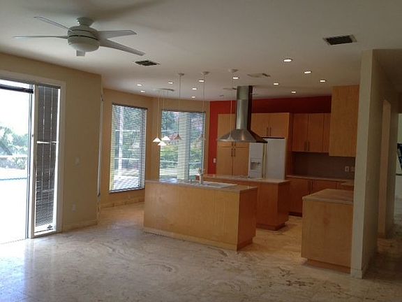 5th image of 16350 SW 87th Pl