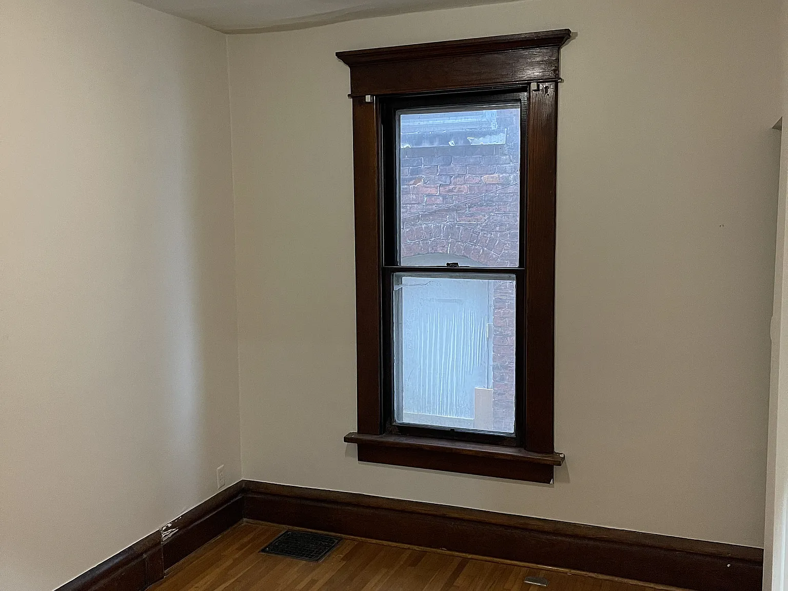 53 Euclid Avenue — Photo 4