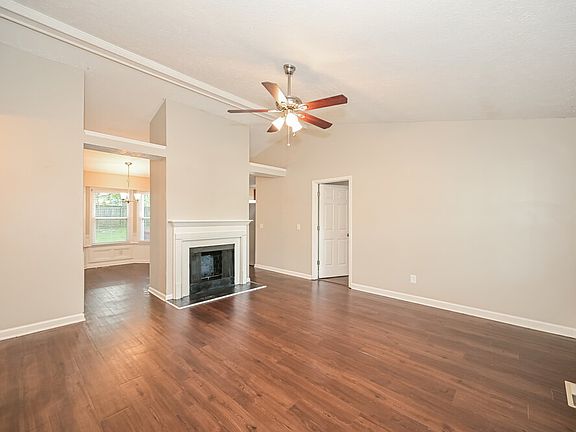 4th image of 408 Dellwood Dr