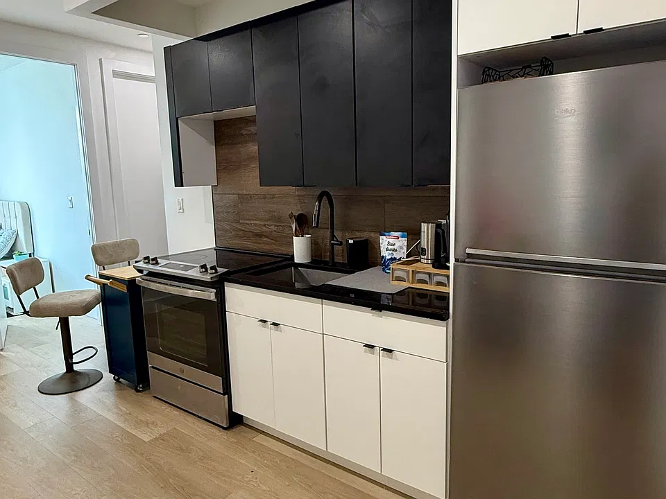 1629 Brooklyn Ave #4