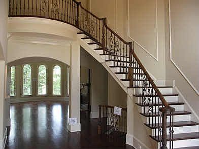 2 Story Entry Foyer w/ Hardwood Floors 