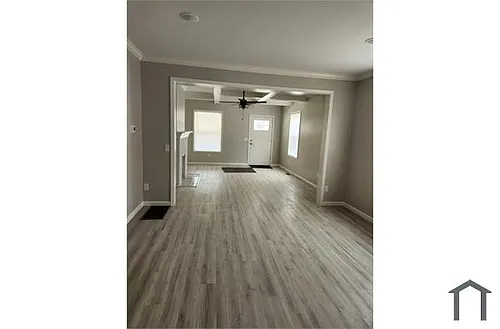 1838 Ravenwood Ave Photo 1