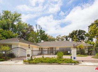 2045 Stradella Rd, Los Angeles, CA 90077