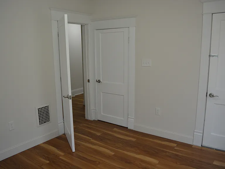 225 Thieme Pl — Photo 7