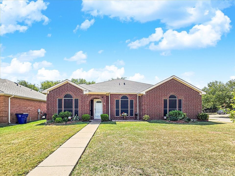 1st image of 1811 Estates Dr