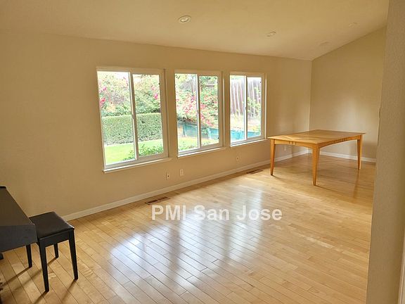 4th image of 3319 Pinnacle Dr