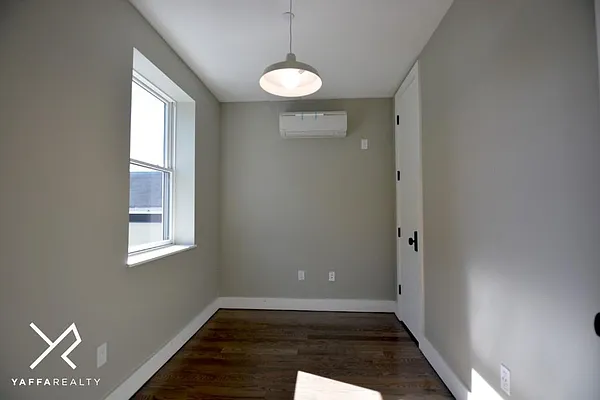 Rented by Yaffa Realty LLC | media 78