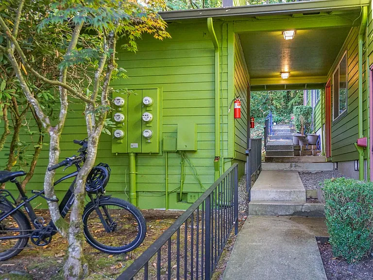 3530 SW Beaverton Hillsdale Hwy — Photo 26