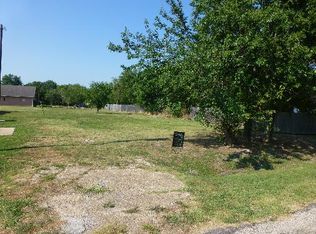 104 E Temple St, Terrell, TX 75160