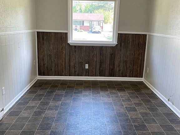 4th image of 3228 Silina Dr