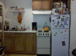 718 Van Buren St NE APT 4, Minneapolis, MN 55413