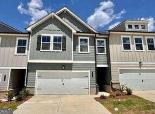 741 Point Place Dr, Loganville, GA 30052