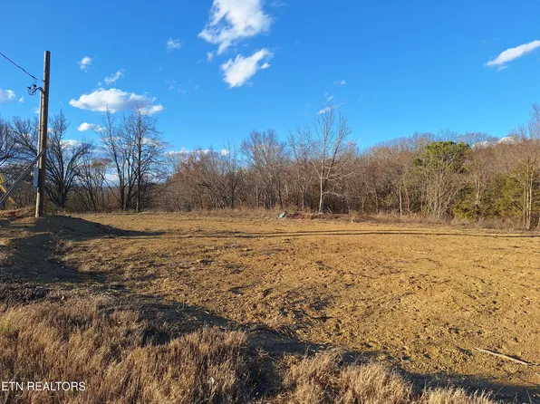 685 Weems Chapel Rd, Mosheim, TN 37818