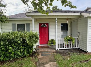 729 Pinewood Dr, Jacksonville, NC 28546