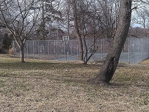 4th image of 8712 Kendale Dr