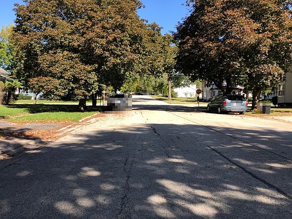5th image of 302 S Hall St