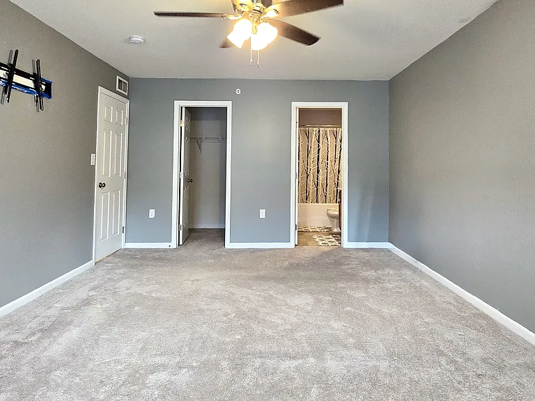 3034 Meridian Cmns #B — Photo 10
