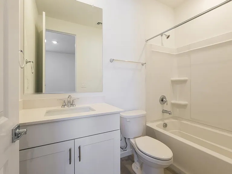 24477 W Grove St — Photo 15