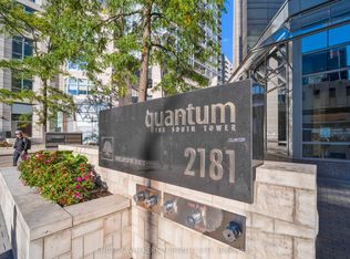 2181 Yonge St #3402, Toronto, ON M4S3H7