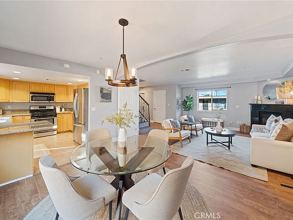 2nd image of 1520 W 227th St Unit 6