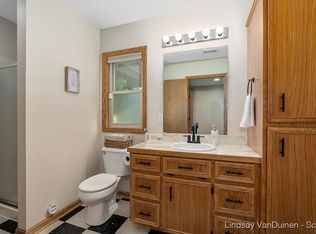 3452 Stephanie Dr, Hudsonville, MI 49426