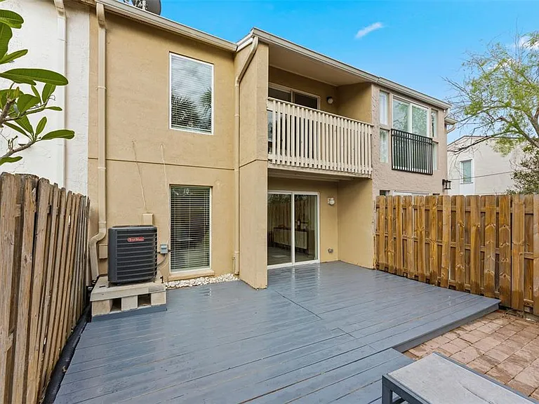 105 E Davis Blvd #B — Photo 41