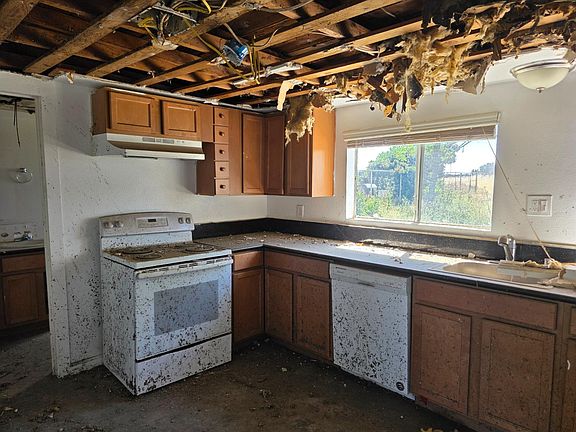 4th image of 6749 N Weber Ave