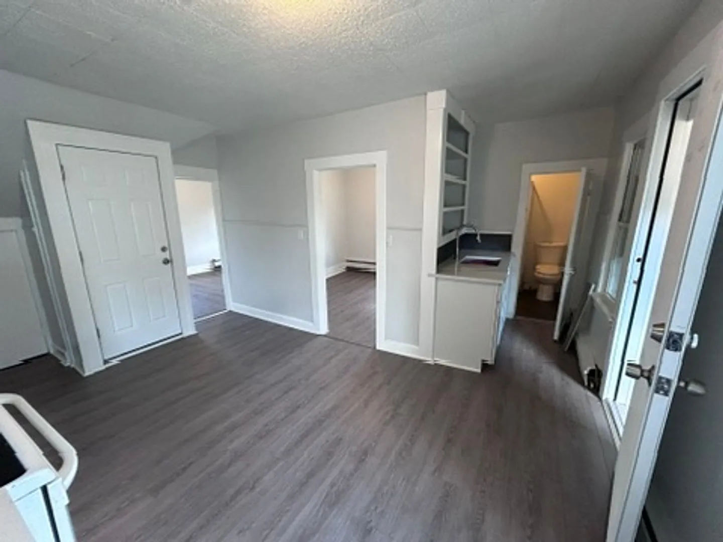 221 Fairview Street — Photo 4