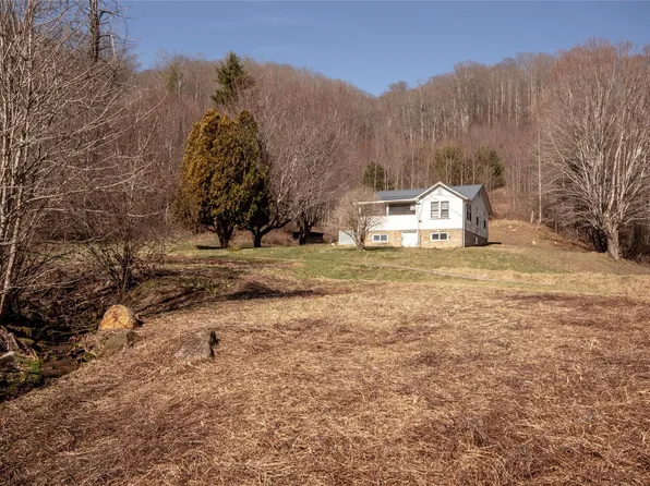 1665 Wesley Creek Rd, Clyde, NC 28721