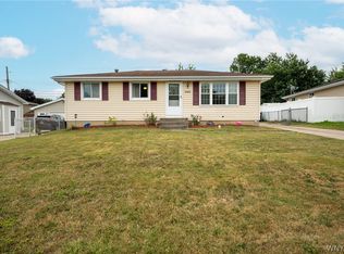 3443 Bethford Dr, Blasdell, NY 14219