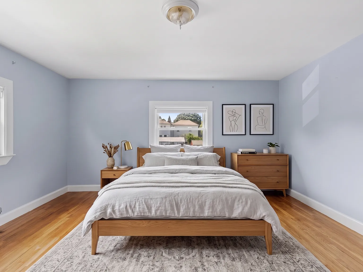 3 bed, 1200 sqft, $2,950 — Photo 4