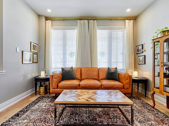 4th image of 21 Parish Ave