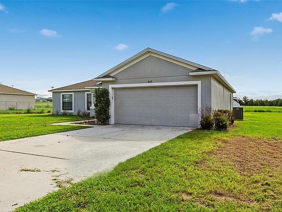 3rd image of 828 ULMER ROAD