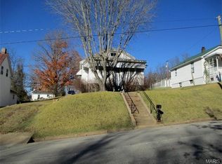 121 E 9th St, Hermann, MO 65041