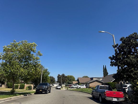 4th image of 9727 Palo Alto St