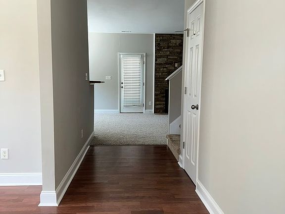 4th image of 428 Satterfield Dr